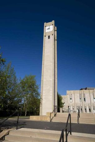 Πύργος ρολογιών στο βορειοδυτικό πανεπιστήμιο