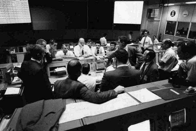 Ο έλεγχος αποστολής Apollo 13 στο Χιούστον