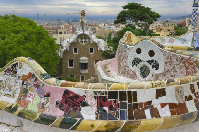 Parque Güell από τον Antoni Gaudí στη Βαρκελώνη της Ισπανίας