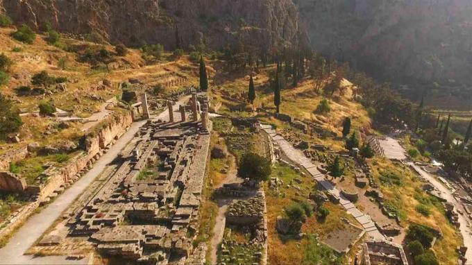 Ναός του Απόλλωνα στους Δελφούς, Ελλάδα